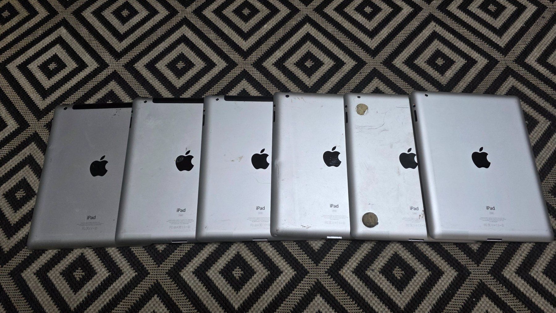 Apple Tablet PC: Apple iPad 2 (Modell A1395) – Defekt aus Buchs SG von nefi022 2