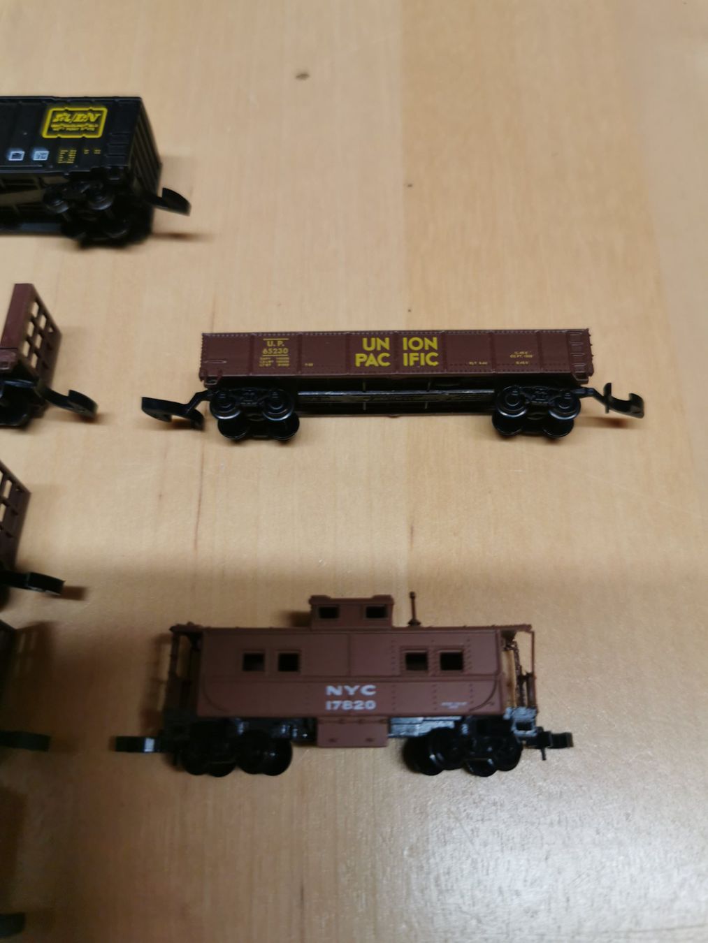 Märklin Modellini di ferrovie: 9 Märklin Z Güterwagen – Usato da Waltenschwil venduto da Feacli 2
