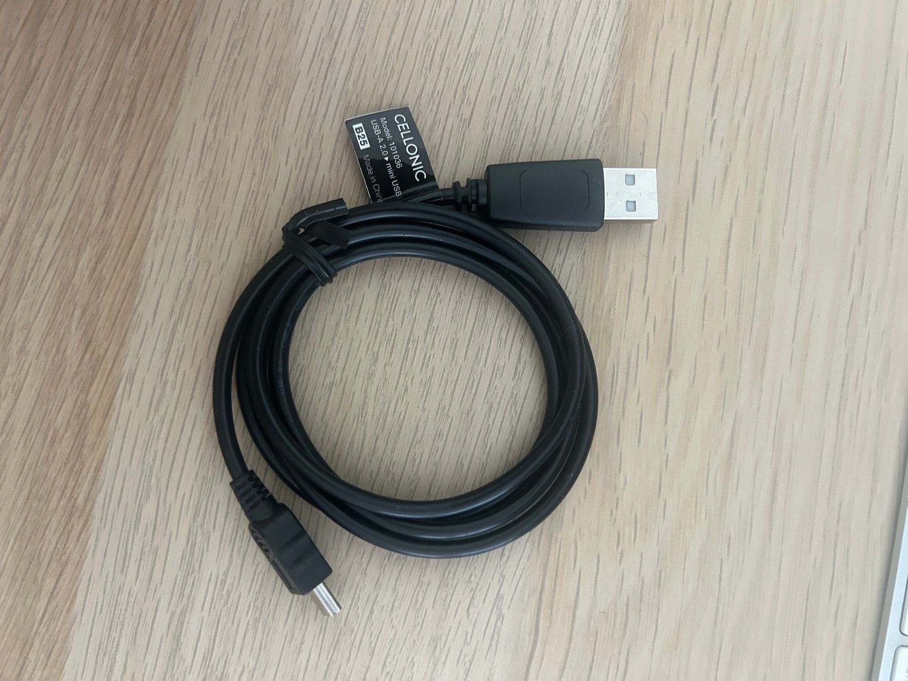 Sony Cavi: Ladekabel – Usato da Wittenbach venduto da sorento12 1