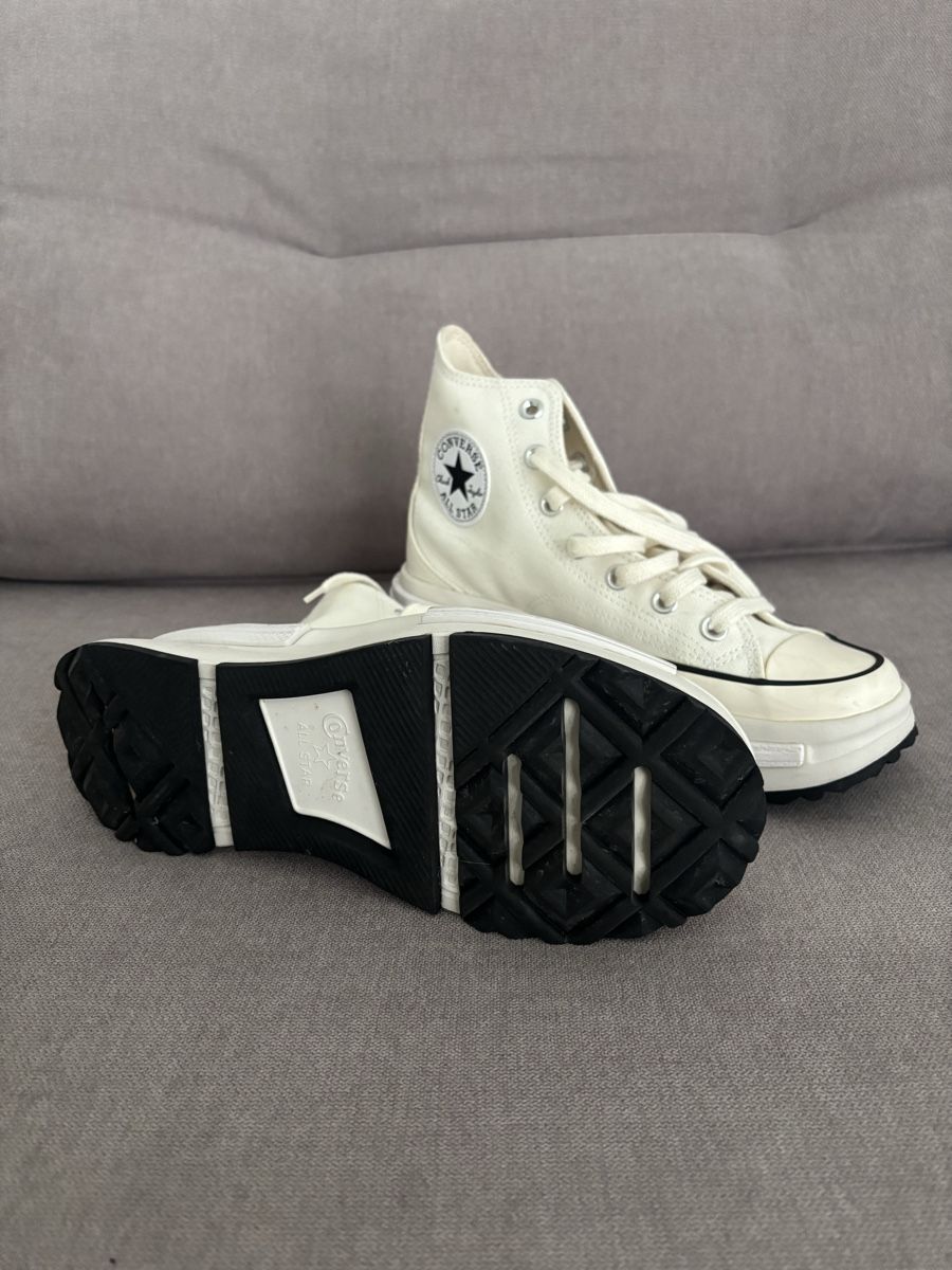 Converse Damenschuhe: Converse Run Star Legacy – Gebraucht aus Olten von Harvey06 2