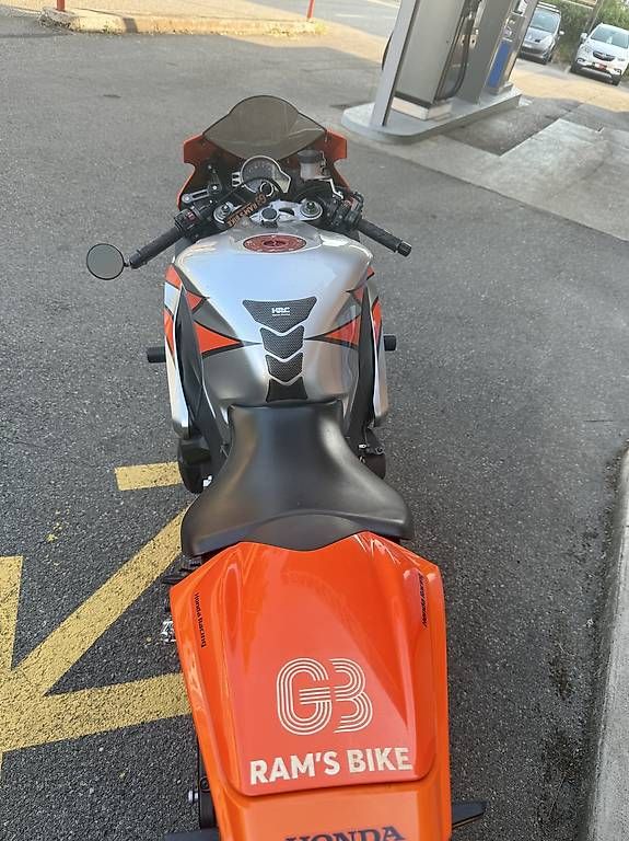 Honda Route: Honda CBR 1000 RR SC59 – D'occasion à Bevaix par P-kiz 3