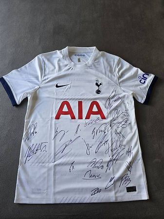 Tottenham 23/24 Trikot team-signed (mit COA)