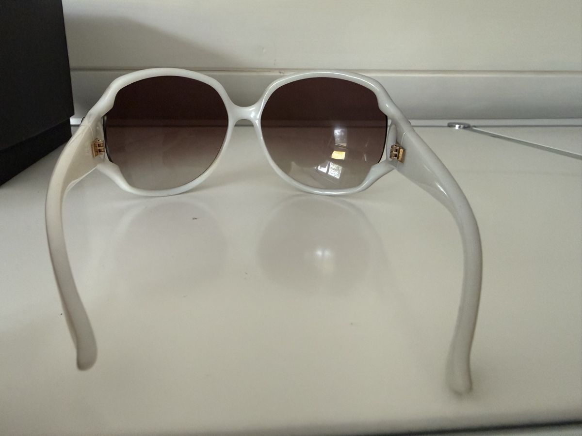 Gucci Brillen & Gläser: Sonnenbrille Gucci - wunderschön – Gebraucht aus Bolligen von Rotaniger 4