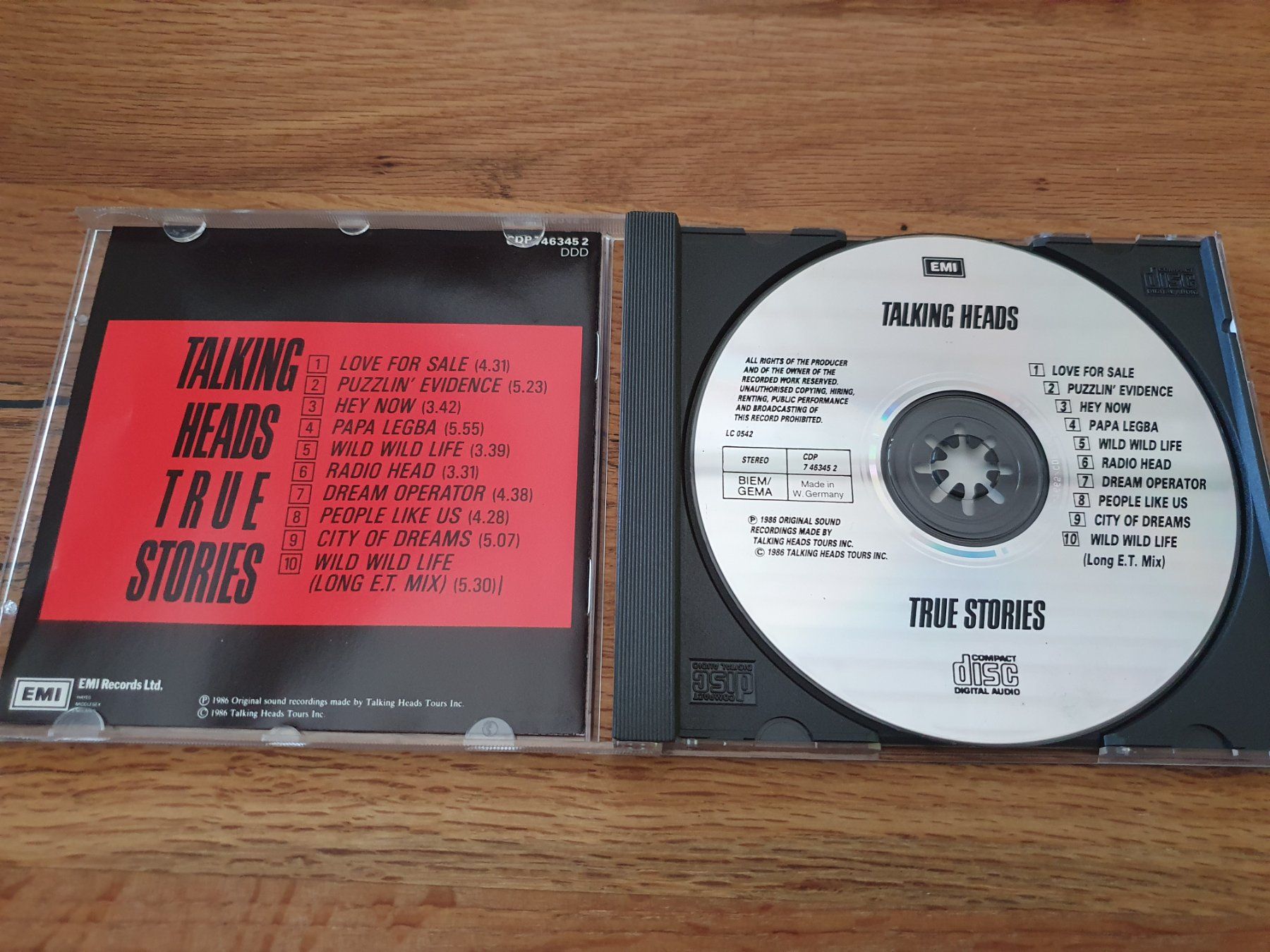 CD: Talking Heads - True Stories - CD – Usato da Auenstein venduto da Trilos 2