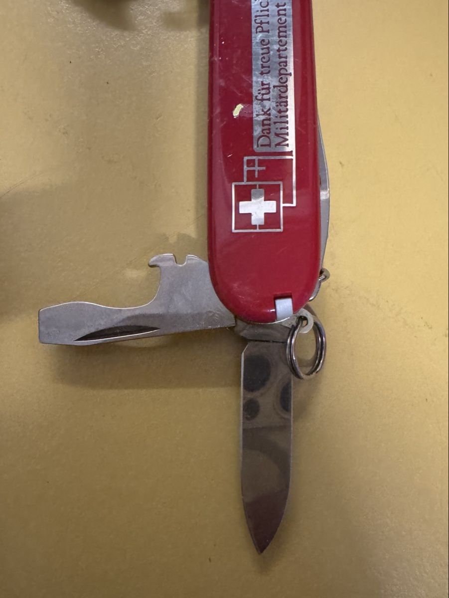 Victorinox Coltelli tascabile: Victorinox Taschenmesser  – Usato da Schlieren venduto da Freundlich02 4