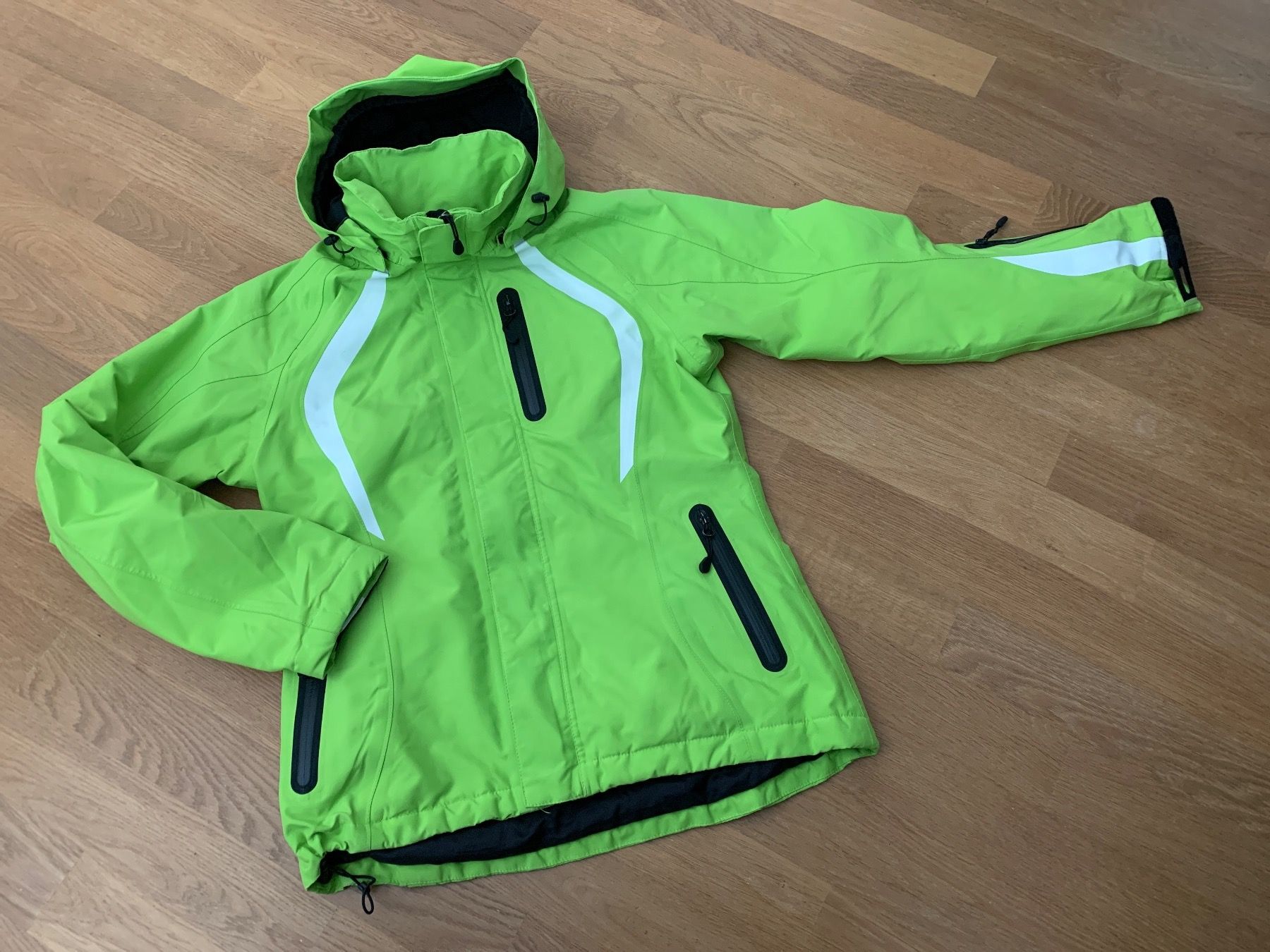 Jacken: Switcher Skijacke Gr. S – Gebraucht aus Hochdorf von Gwundernas