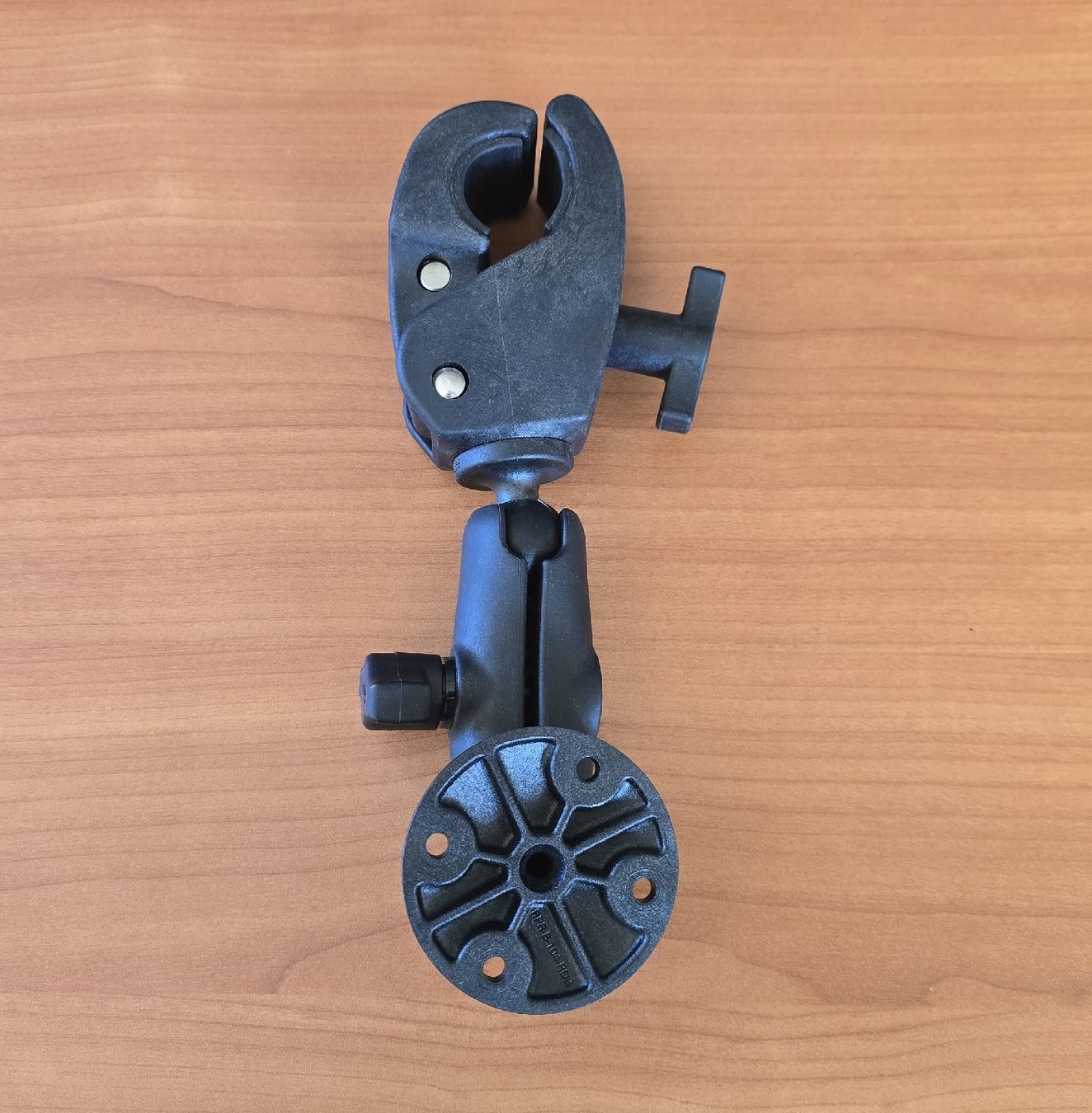 Supporti a parete: Robuster original RAM Mount Clamp Neu – Nuovo e nell'imballaggio originale da Hasle LU venduto da biberetime 3