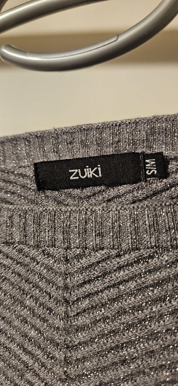 Pullover & Sweatshirts: Zuiki Strickpullover, Grau-Silber Glitzer, Gr. S/M, Top! – Gebraucht aus Basel von NikaV13 2