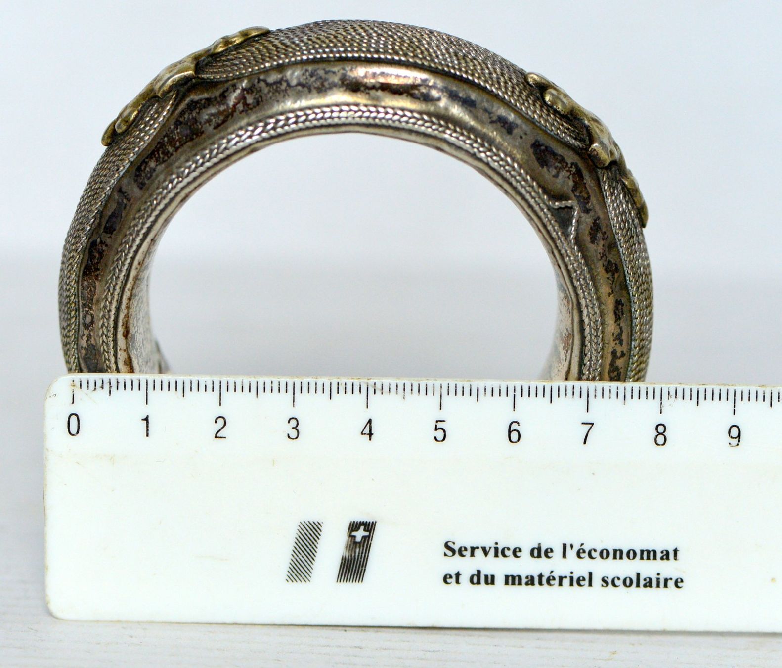 Bracciali & Braccialetti: Ancien bracelet en métal – Usato da Neuchâtel venduto da Neuchatel 3