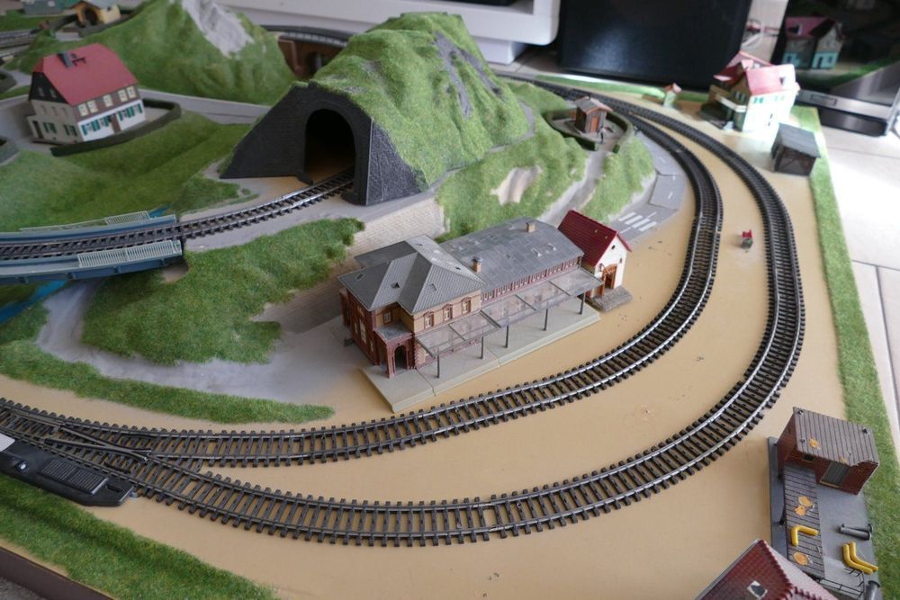 Kibri/Märklin H0: Fertiggelände Bestückt | Kaufen Auf Ricardo