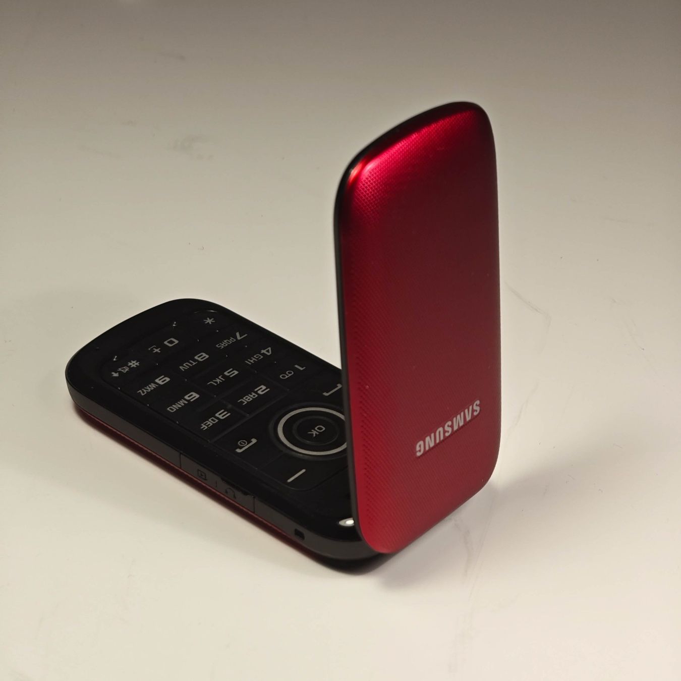 Samsung Telefoni cellulari / Smartphones: Defect: Samsung GT-E1190 Mobiltelefon – Difettoso da Thörishaus venduto da vintagger 1