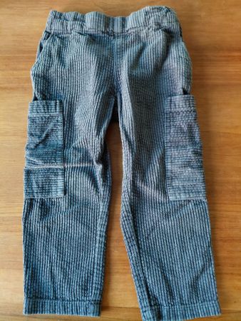H&M Cordhose grau Grösse 98