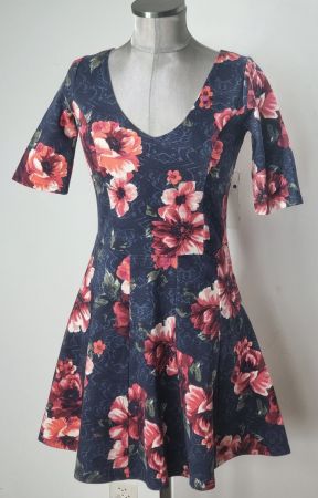 XS 34 HOLLISTER 60er Sixties Kleid halblangarm A-Linie warm