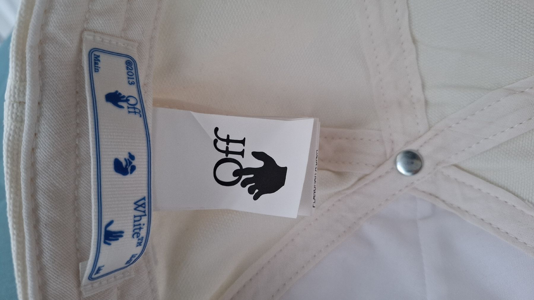 Copricapi, berretti & cappellini: Off White Cap – Nuovo (secondo la descrizione) da Balzers venduto da mackfose 1