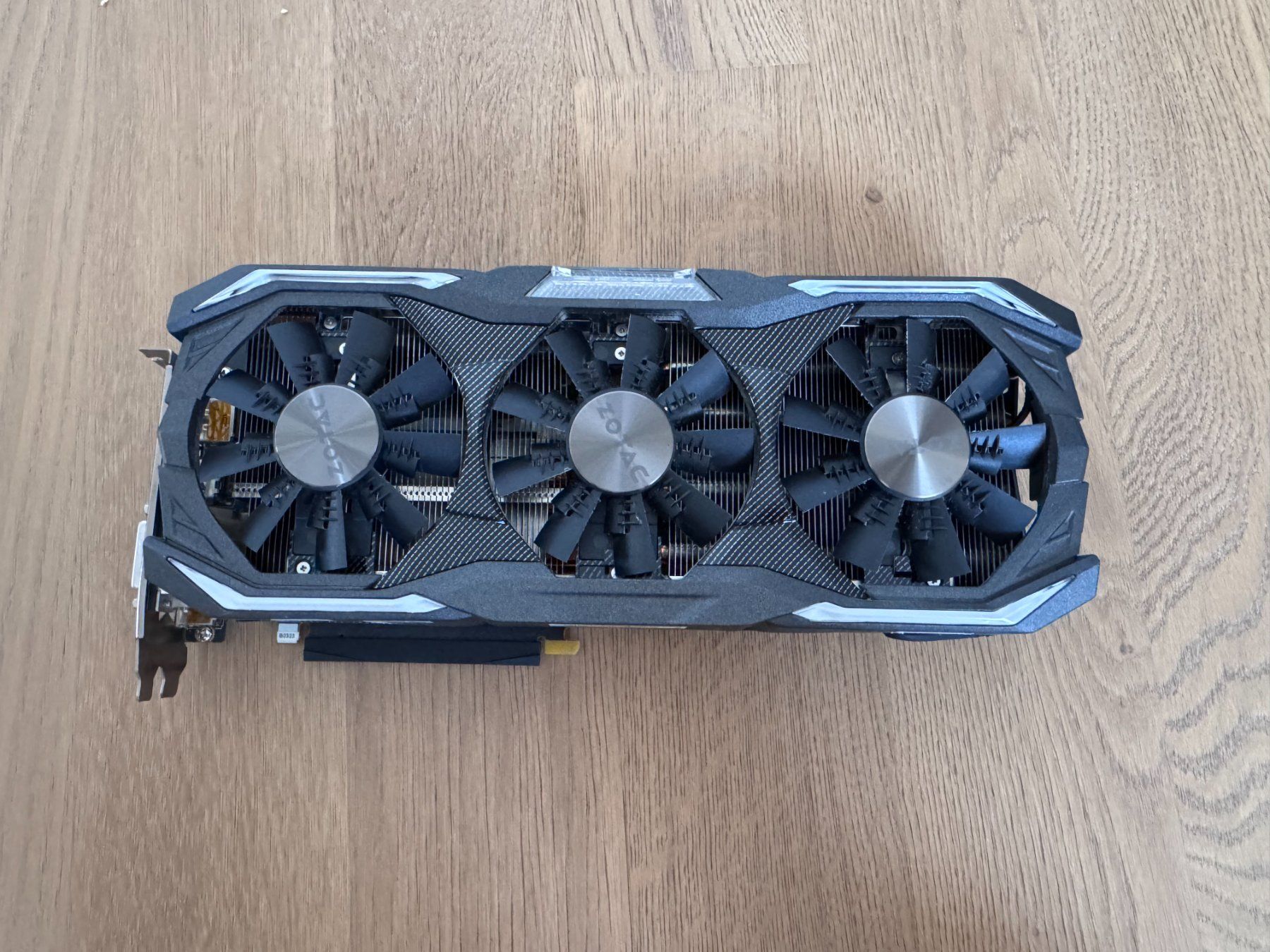 Zotac Schede grafiche: Zotac GTX 1080 Grafikkarte – Usato da Geuensee venduto da Tietoss