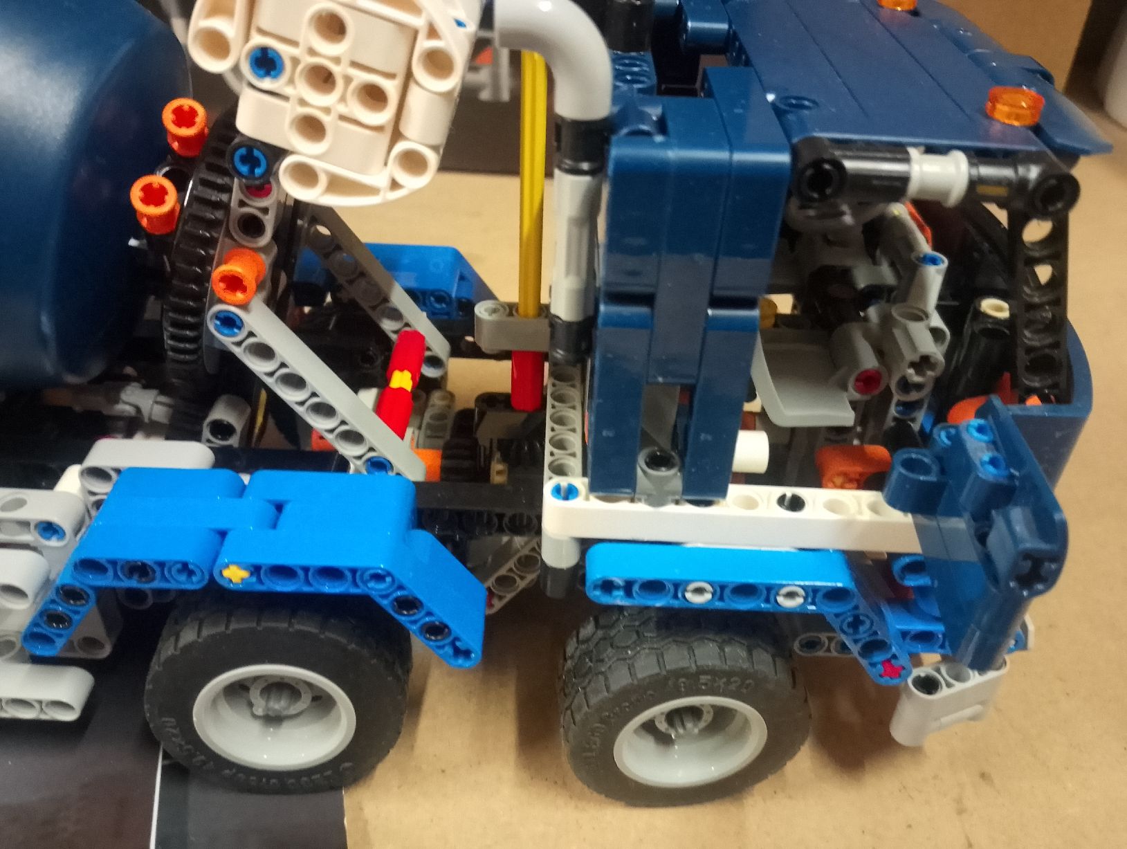 Lego Kit di costruzioni: Lego Technic 42112 Fahrmischer – Usato da Safenwil venduto da dodgewc12 3