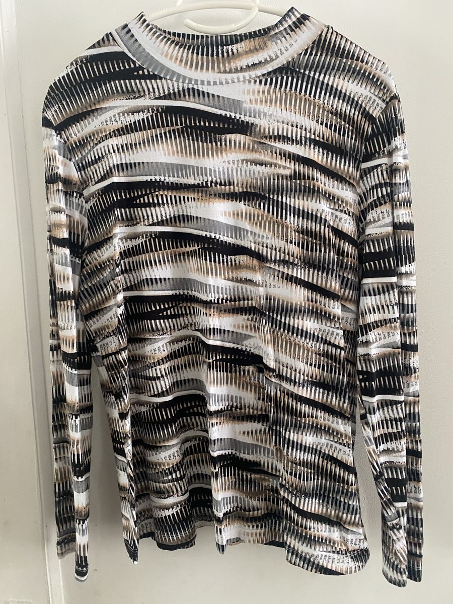 T-Shirts: Shirt Langarm gr.40/42 – Gebraucht aus Seewen SZ von shaky01