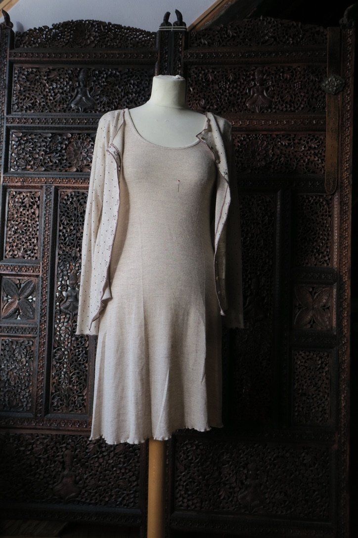 Vestiti: 2 er Set "Jalve"  Wollkleidchen und Jäcklein S – Usato da Schwanden i. E. venduto da luvia01