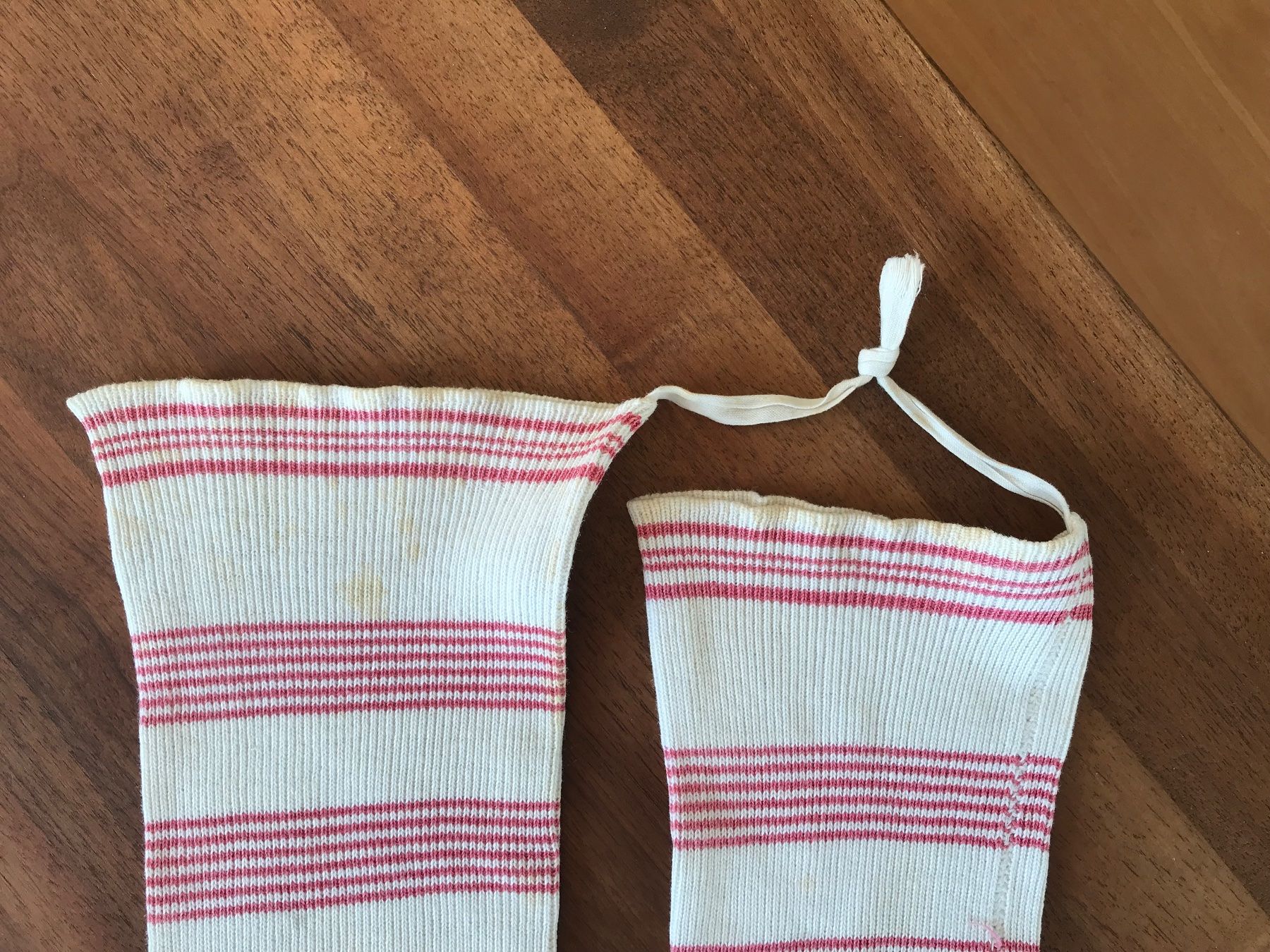 Calze & Collant: Antike handgestrickte lange Strümpfe – Usato da Hittnau venduto da Noppi 4