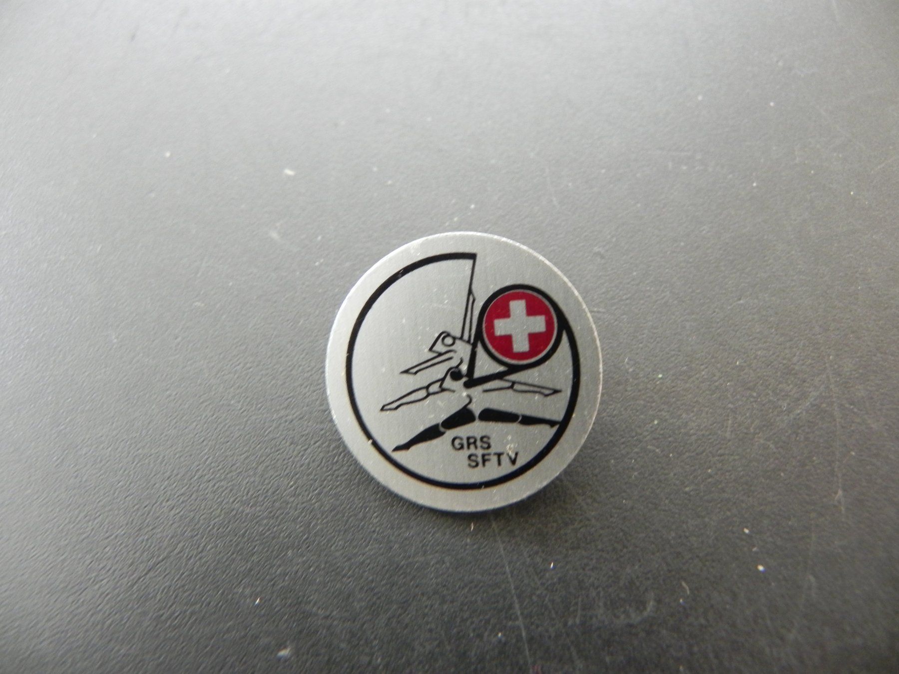 Placchette & Badge: Altes Turn Abzeichen GRS SFTV – Usato da Biel/Bienne venduto da Gogolozi