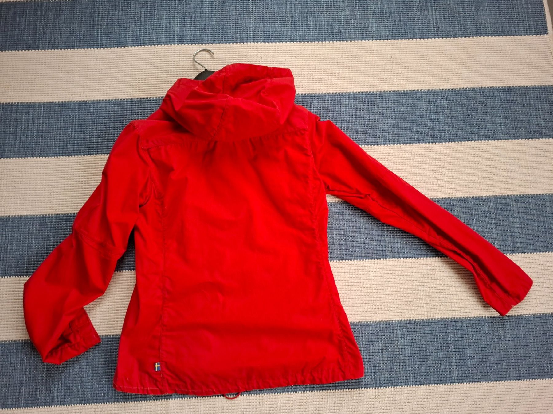 Fjällräven Giacche: Fjällräven Jacke rot Grösse S – Usato da Utzenstorf venduto da ruby_100 3