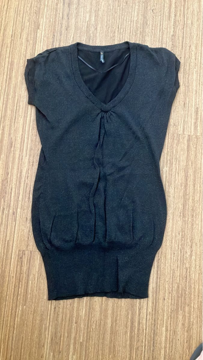 Pullover & Sweatshirts: Damen Pullover kurzarm dunkelgrau Grösse M – Gebraucht aus Ruggell von VegasGirl