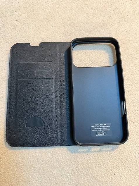 Cover & Protezioni schermo: Handy-Hülle für iPhone 17 Pro Max – Usato da Winterthur venduto da clf_v7zz 1