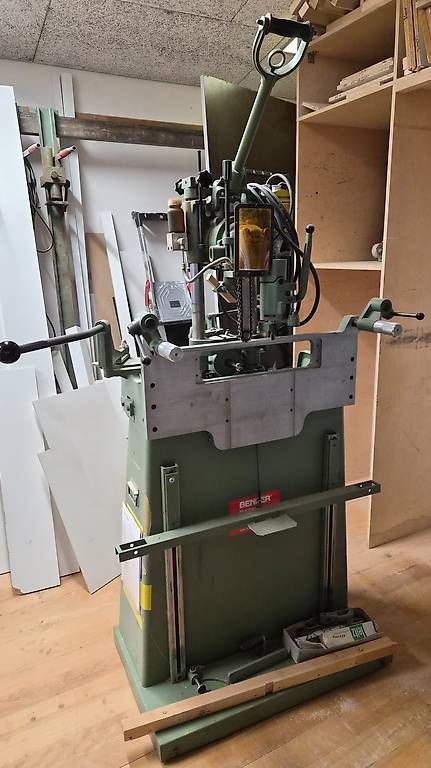Tutte le macchine: Kettenstemmer – Usato da Adliswil venduto da Space07