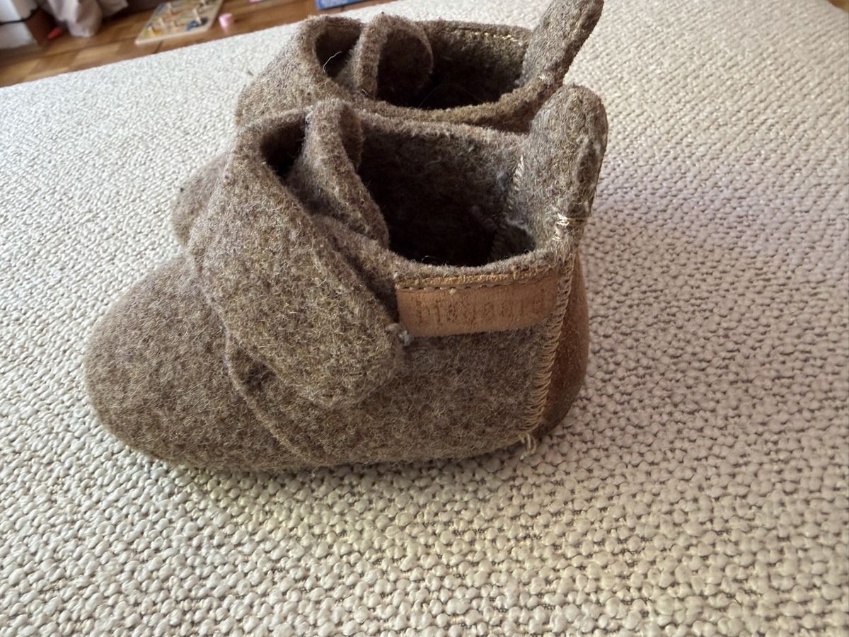 Bisgaard Scarpe per ragazzi: Bisgaard Hausschuhe braun Grösse 19  – Usato da Zürich venduto da dor_9l9g 2