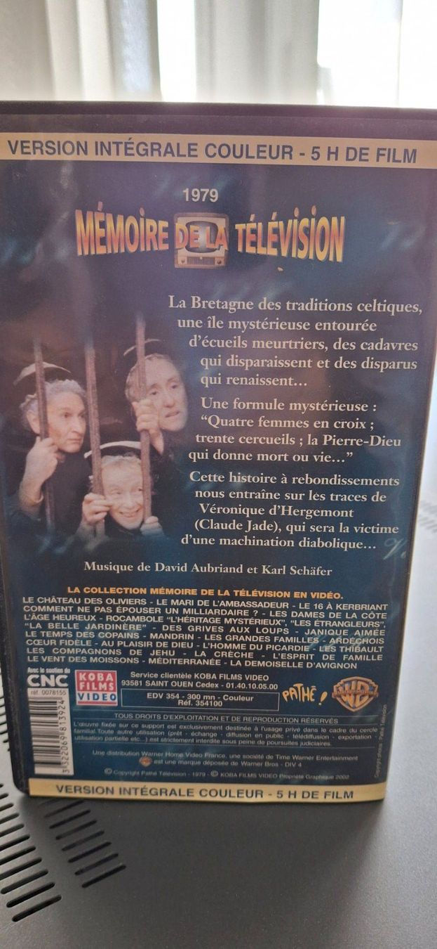 Tutti i VHS: Coffrets Séries en K7 VHS – Usato da Bellelay venduto da Katia5 2