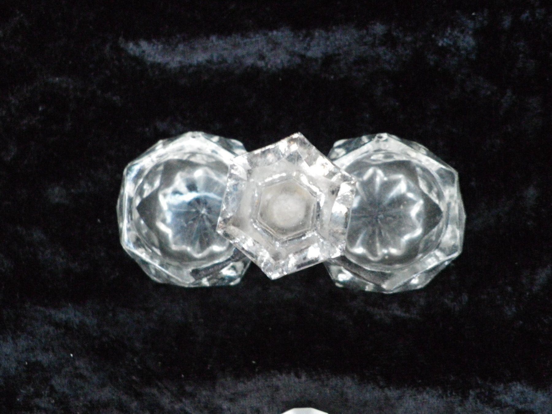 Flaconi: Antike Glas-Flacons und Salzgefäss – Usato da Reinach BL venduto da Annodomini 3