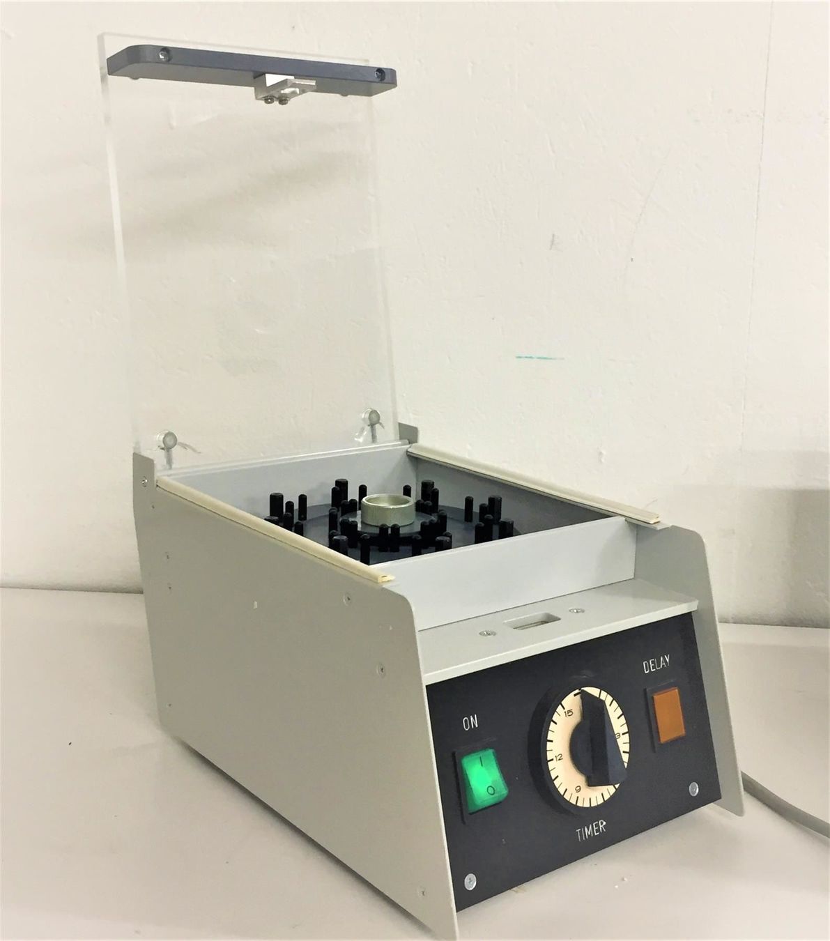 Accessori da laboratorio: Küvettenschleuder ITS – Usato da Niederdorf venduto da LeptonAG_Labor 3