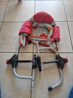 Babysitz, muss am Tisch fixiert werden