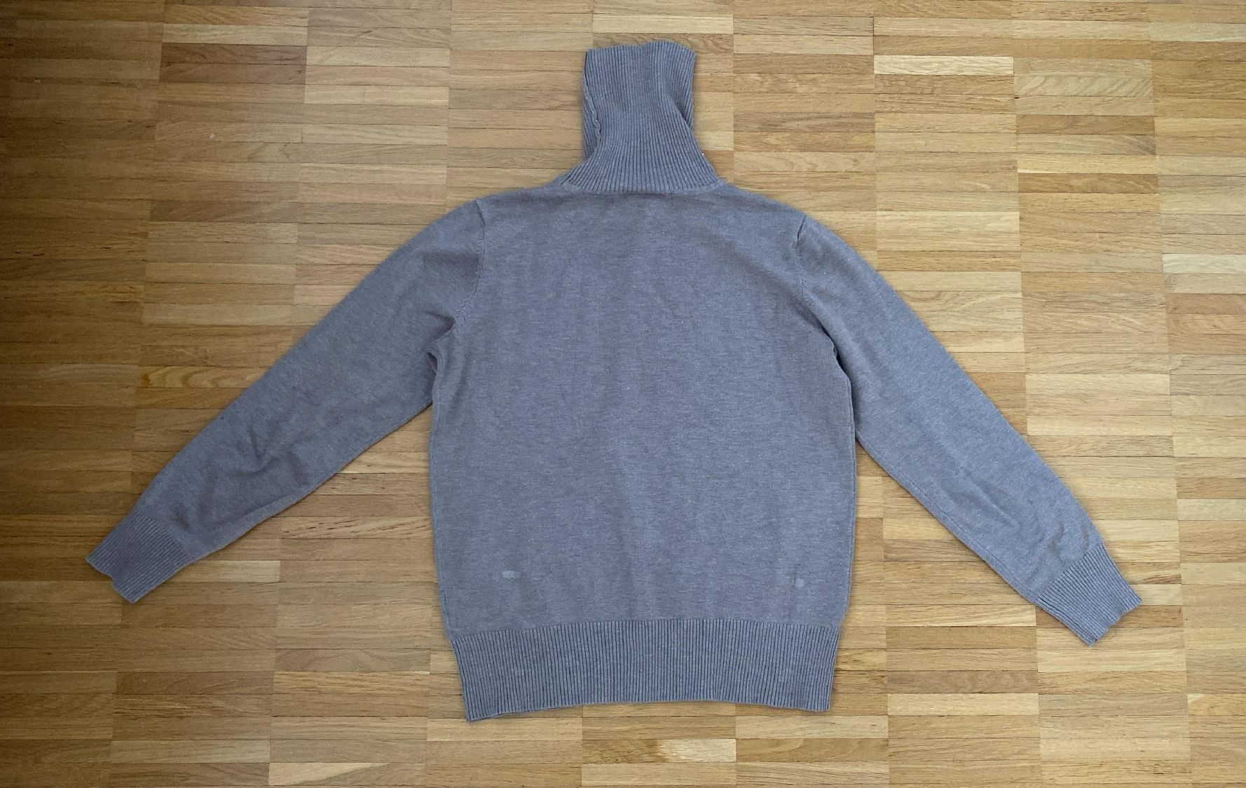 Maglioni & Felpe: Brauner Rollkragenpullover Grösse M – Usato da Wallisellen venduto da rahelr90 1
