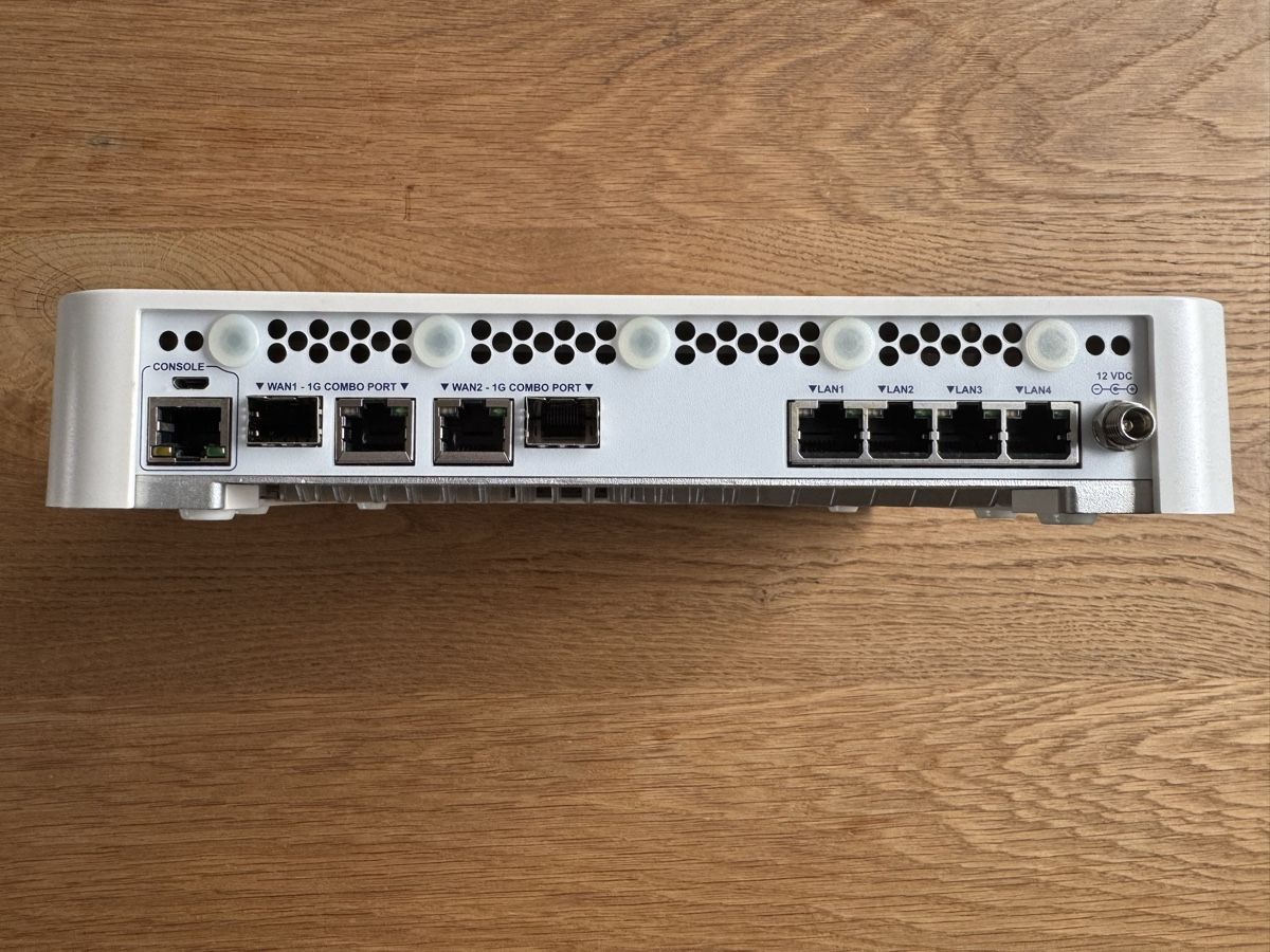 Netgear Firewall: Netgate 4100 pfSense + – Gebraucht aus Zufikon von Tema11 1