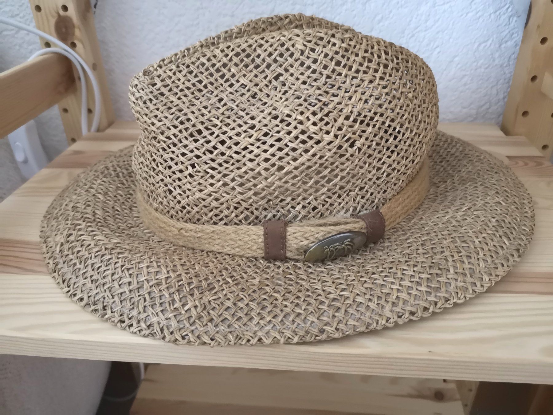 Copricapi, berretti & cappellini: DPC AUTHENTIC Strohhut von "Hutshopping" NP 150,- CHF – Usato da Münsingen venduto da Nik_und_Kat