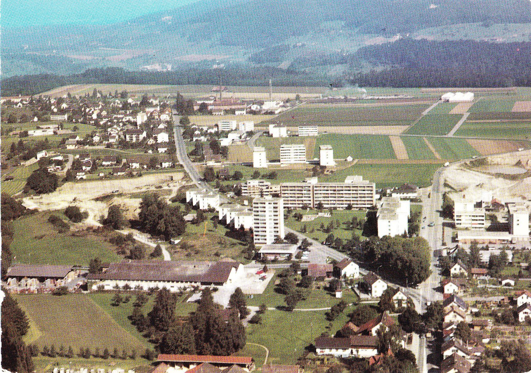 Cartoline postali: Embrach, Flugaufnahme, ungelaufen – Usato da Obfelden venduto da Funke2