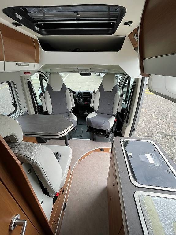 Veicoli da campeggio: VanTourer 600D Peugeot Sondermodel – Usato da Langenthal venduto da Reisemobil01 3