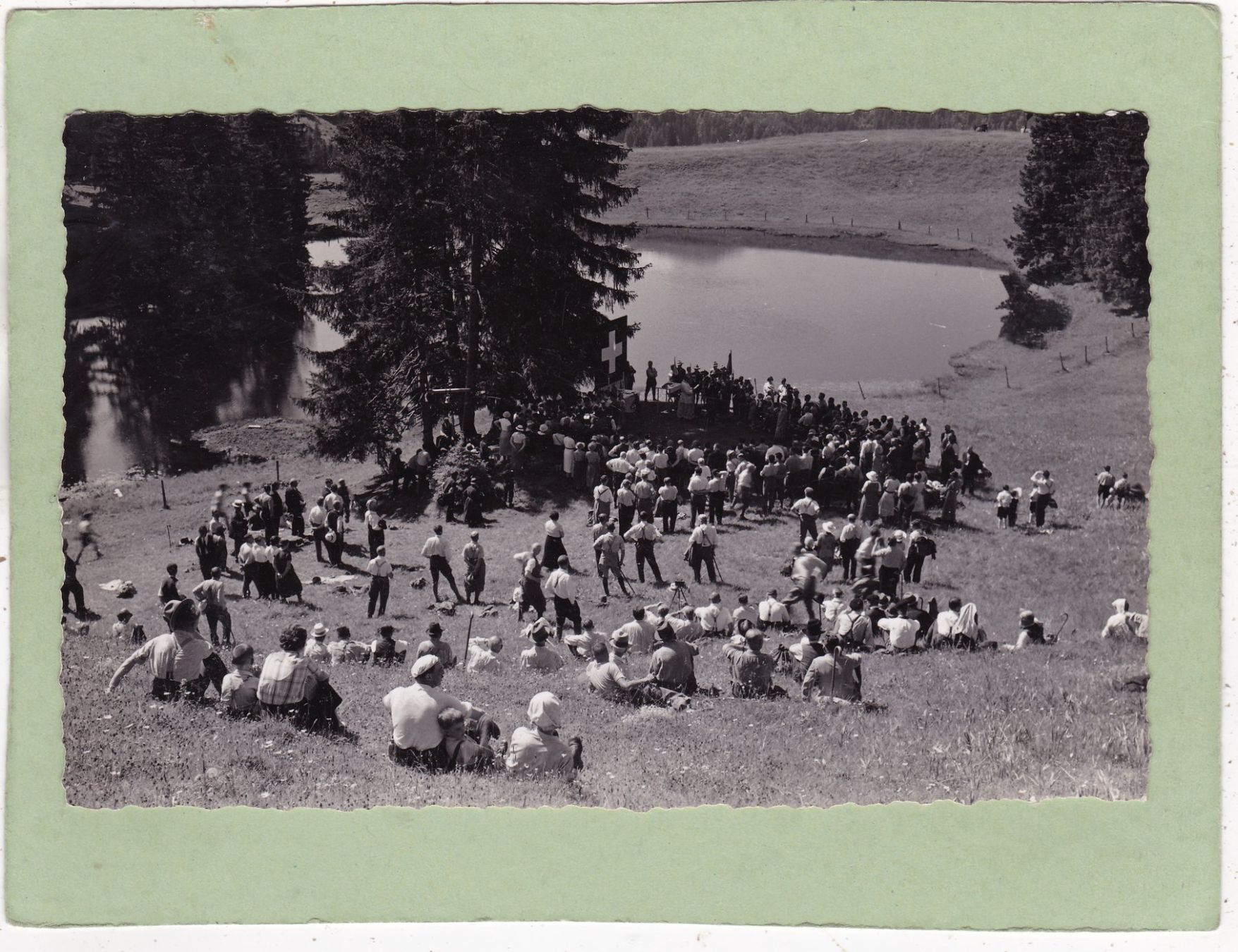 Cartoline postali: Les Paccots s. Châtel-St.Denis 1944 – Usato da Herisau venduto da Lisegrat2008