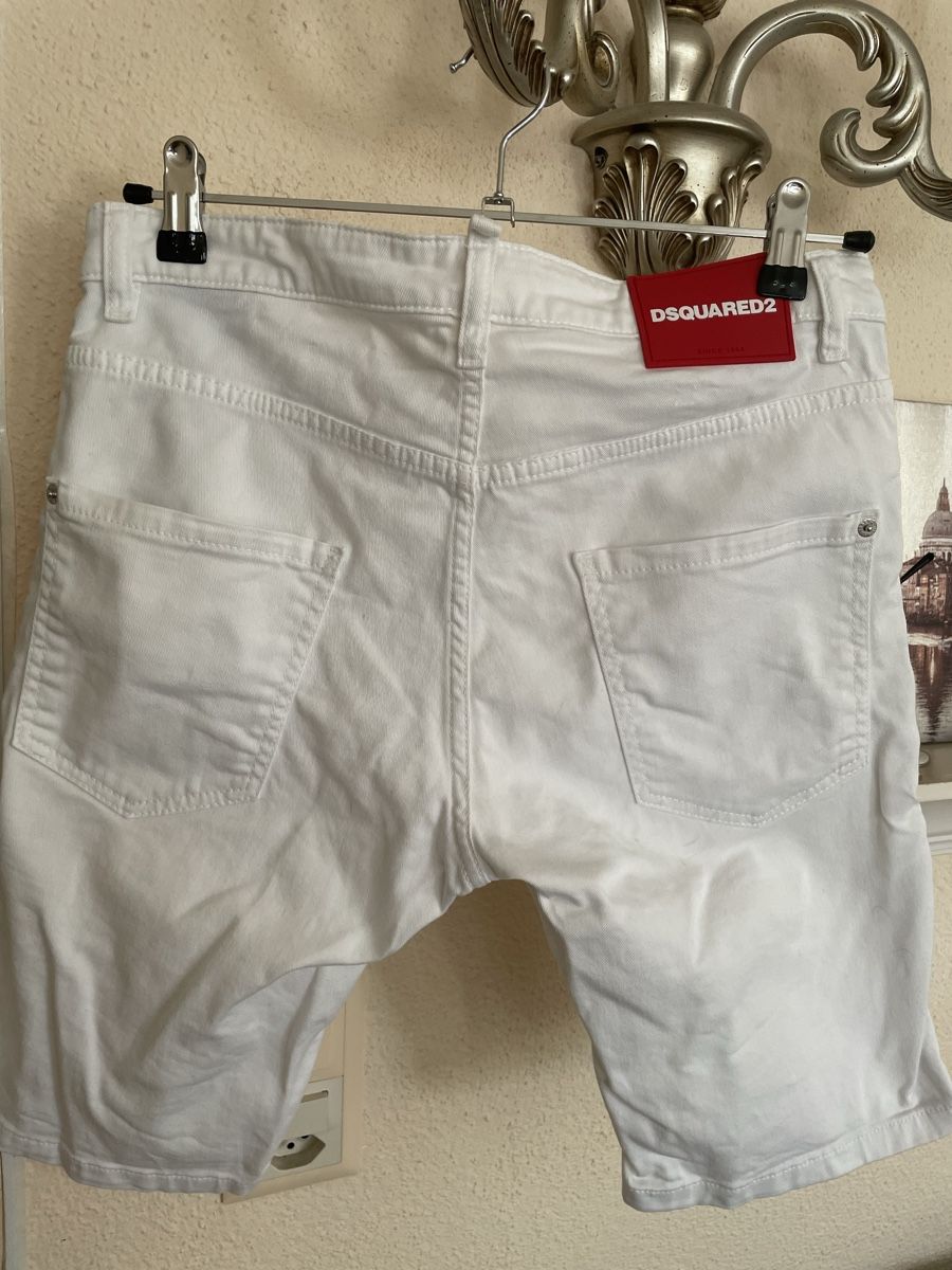 Dsquared2 Pantaloni: Dsquared 2 Jeans Shorts – Nuovo (secondo la descrizione) da Dübendorf venduto da Sebashop 1