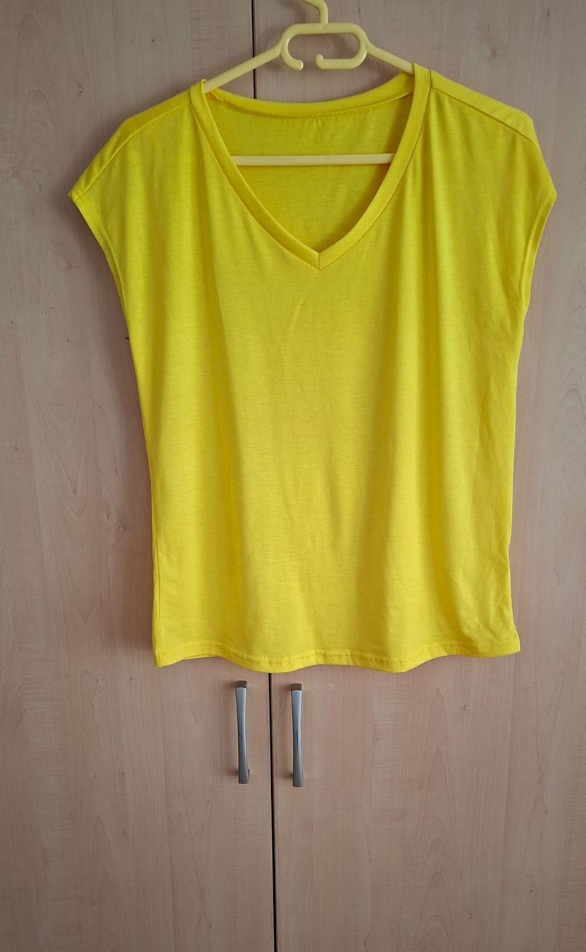 T-shirt: Schönes Shirt gr M Neuwertig – Nuovo (secondo la descrizione) da Reinach AG venduto da nicki024 2