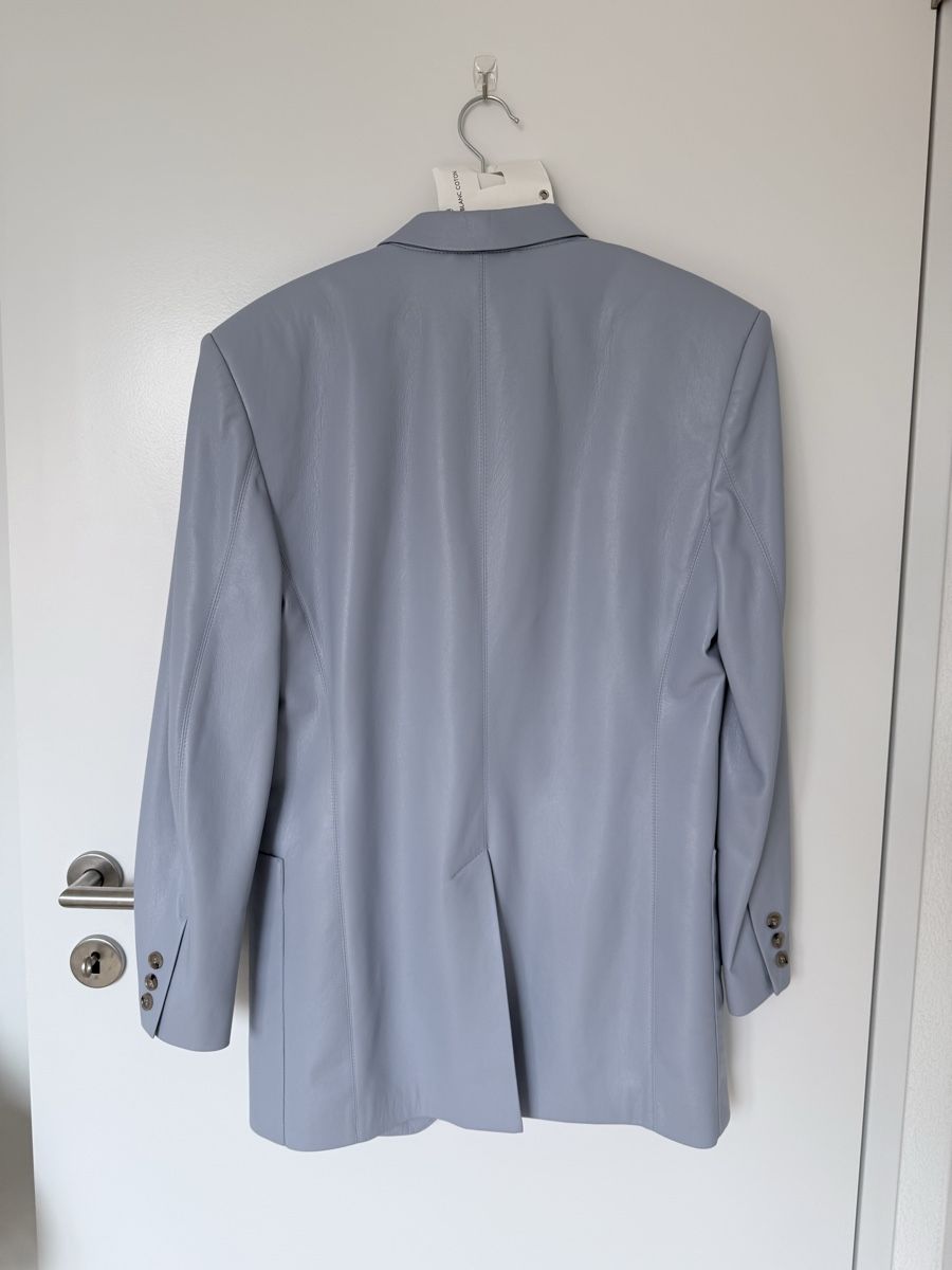 Nanushka Vestes: Nanushka vegan leather Blazer Light Blue - Size S oversized – D'occasion à Thalwil par dal_c7n9 5