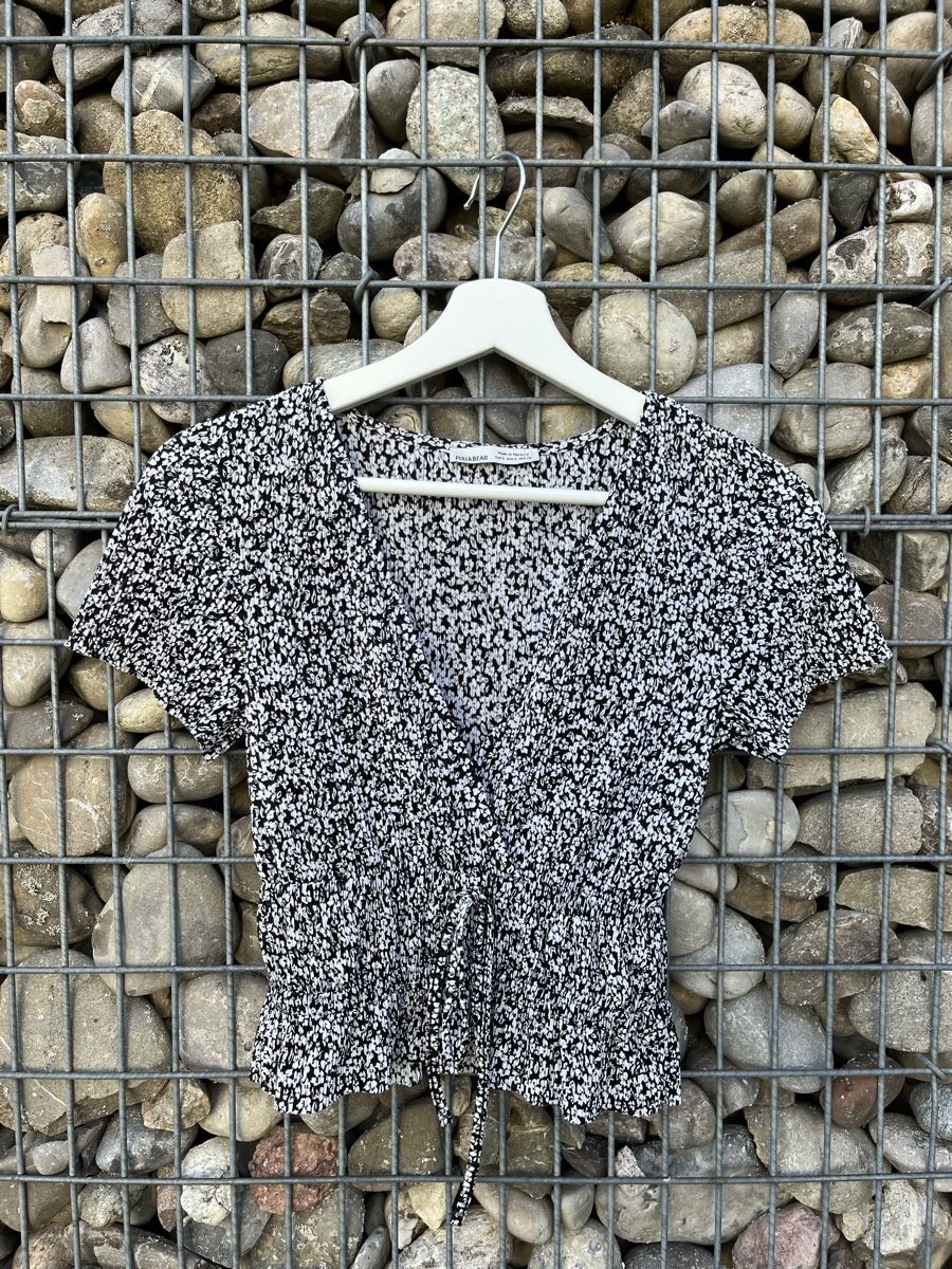 Pull&Bear Top: Sommertop schwarz weiss – Usato da Wil AG venduto da larwe 1
