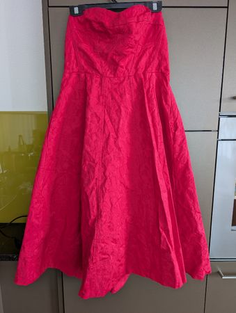 Trägerloses Kleid rot Anthropologie Grösse 40