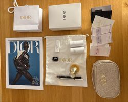Dior Beauty Set – Necessaire, Parfum, Tuch, Magazine