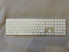 Apple Keyboard