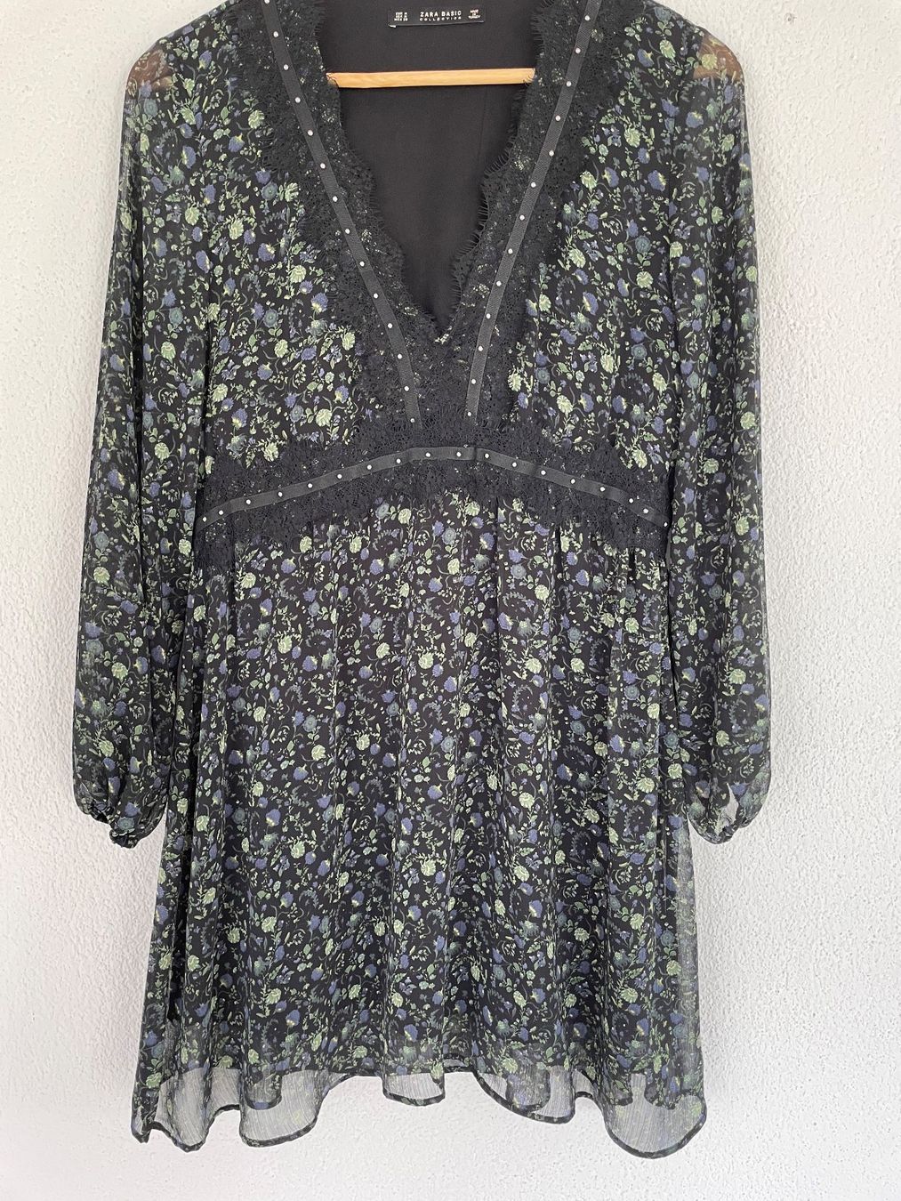 Zara Kleider: Süsses Kleidchen, Länge ca 84 cm / Versand nur 2.- – Gebraucht aus Dübendorf von mon_p98h