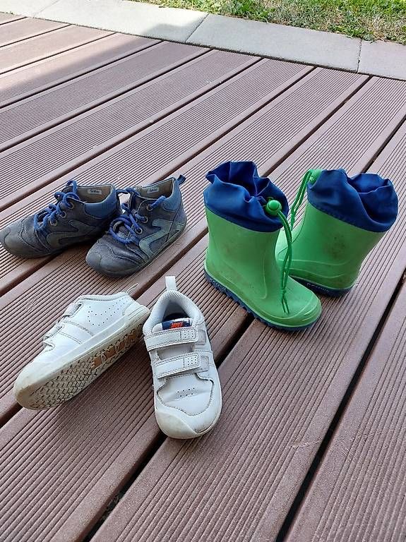 Nike Herrenschuhe: Superfit, Nike und Regenschuhe Gr. 25 – Gebraucht aus Wetzikon ZH von przemyslaw.rem