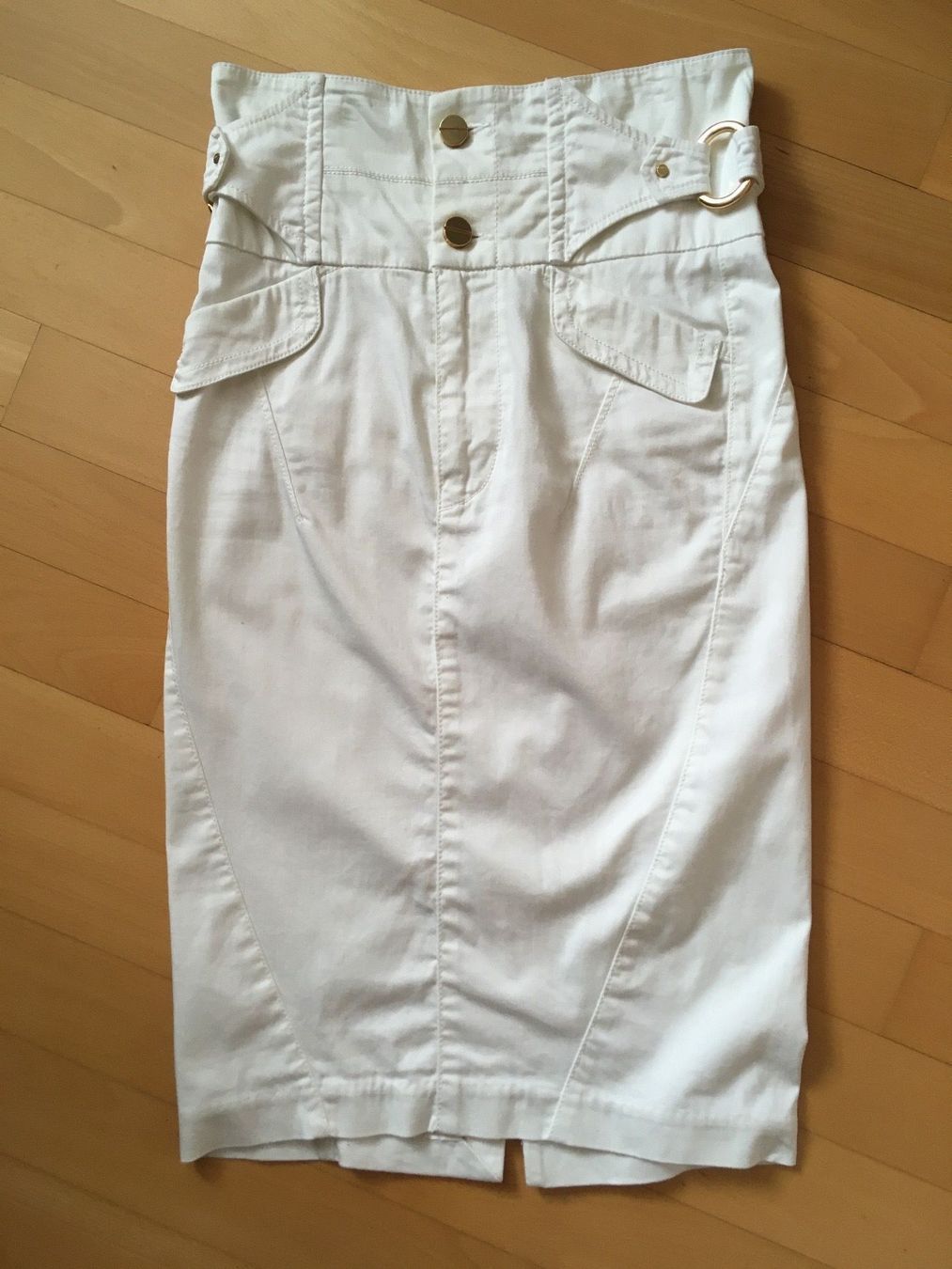 Guess Röcke: Jupe crayon Guess taille haute blanc crème 26 – Neu (gemäss Beschreibung) aus Genève von Libellule477 2