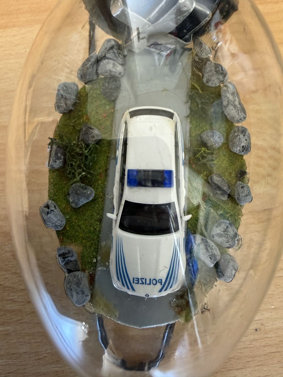 Tutte le decorazioni: Glühbirne mit Polizeiauto – Usato da Grenchen venduto da Bastet007 5